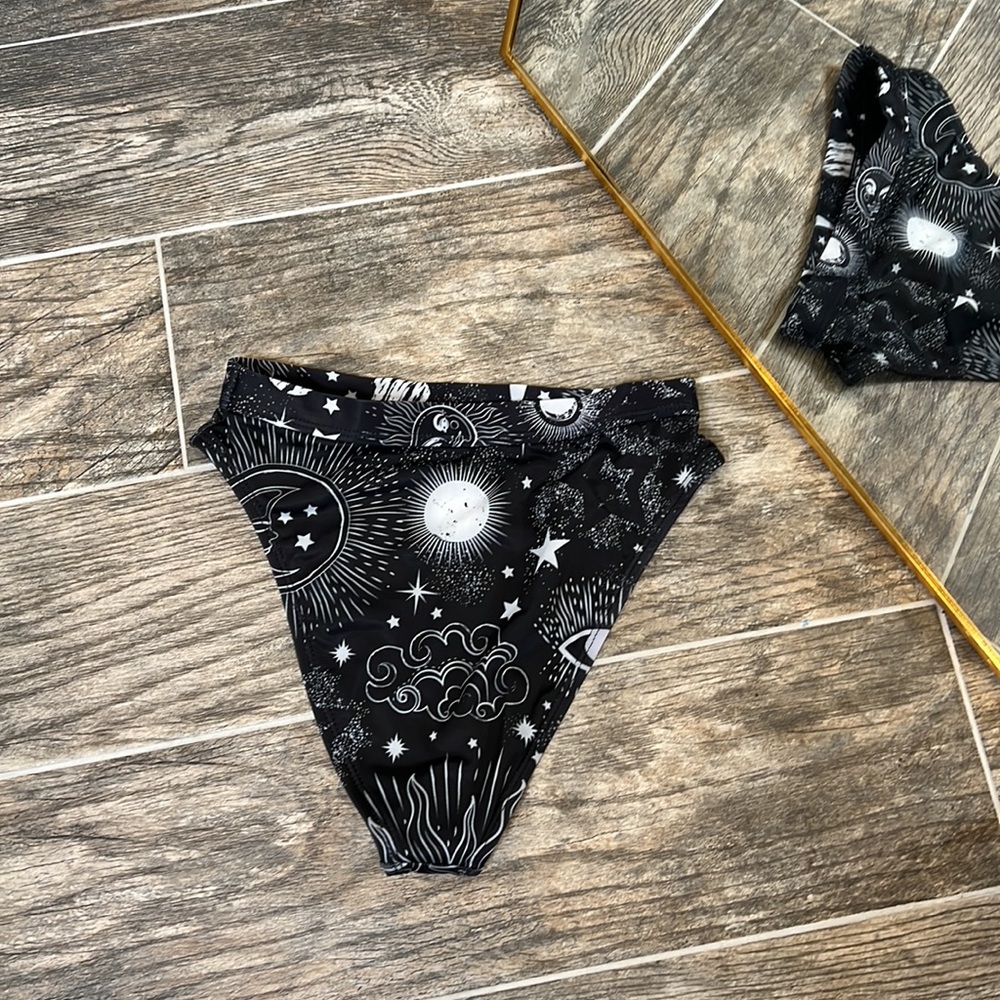 iHeartRaves Celestial High Cut Bottoms - Picture 7 of 7